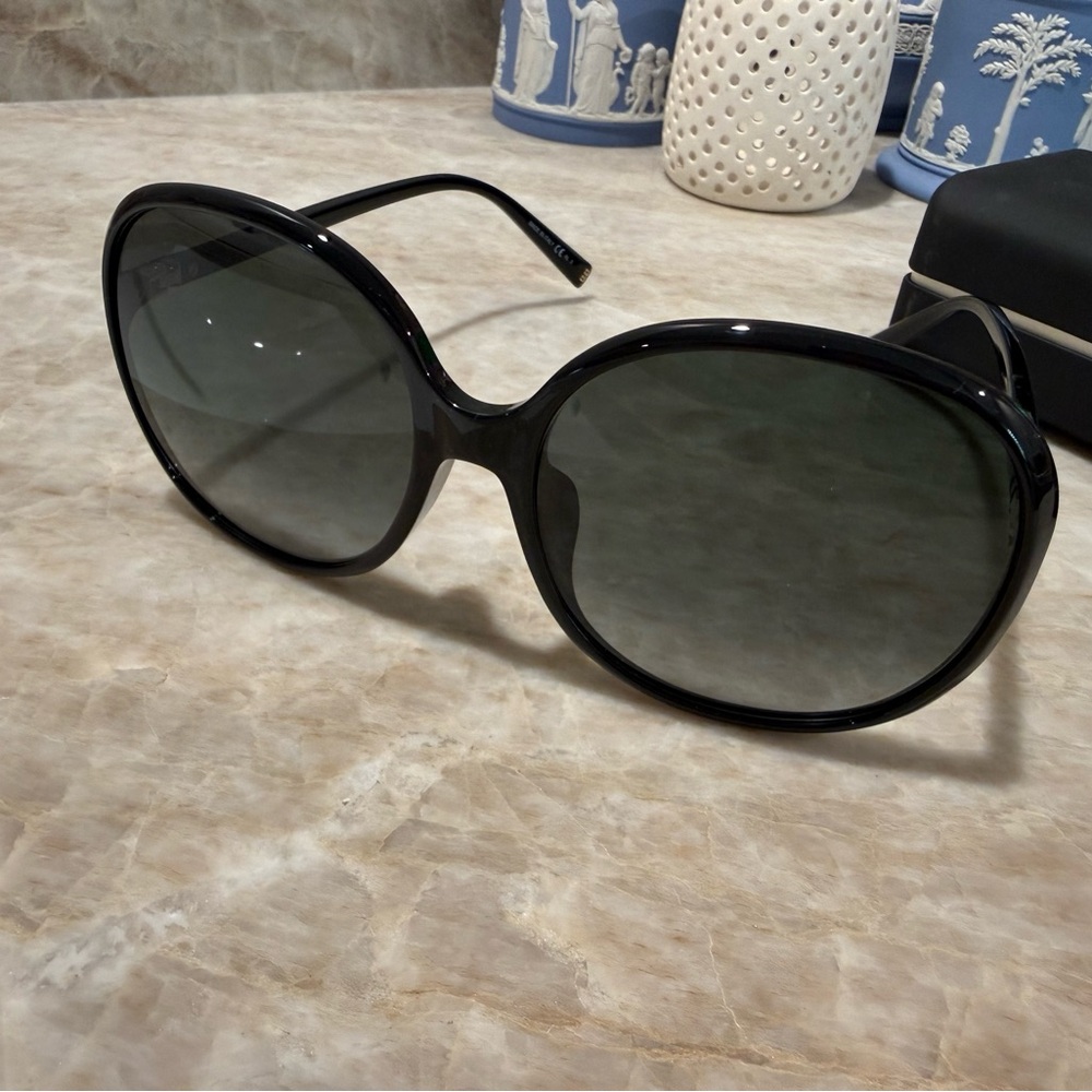 New Givenchy Oversized Black Sunglasses